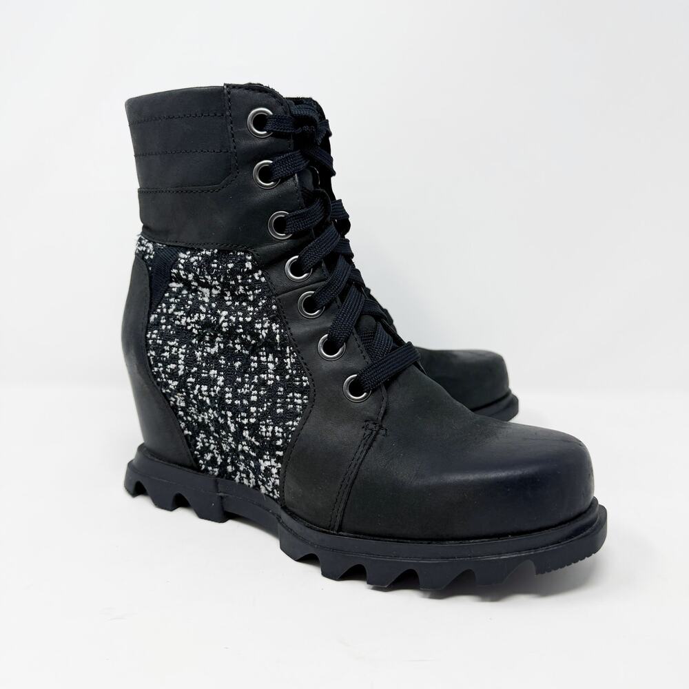 Sorel Black Leather and Tweed Lace Up Wedge Booties Women's Size 7 Waterproof